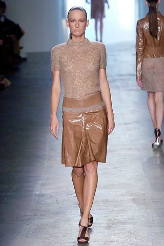 Look 16